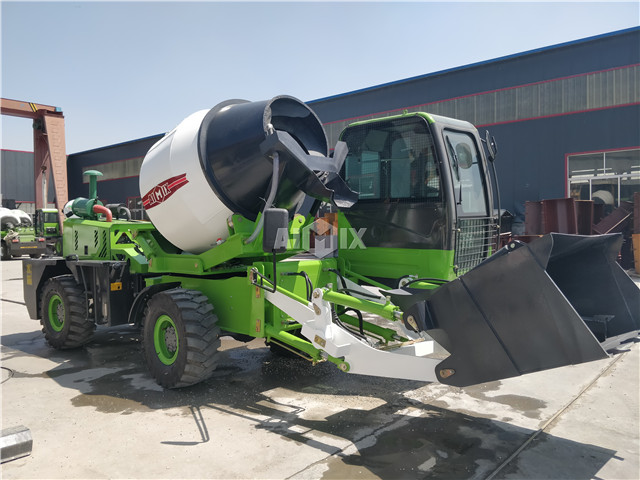 Self-loading concrete mixer for China