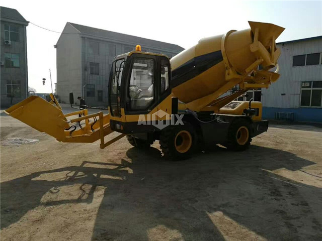 Self loading concrete mixer sell