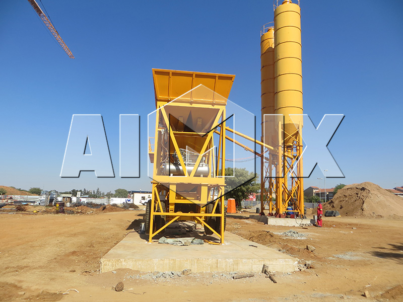 mobile type concrete plant