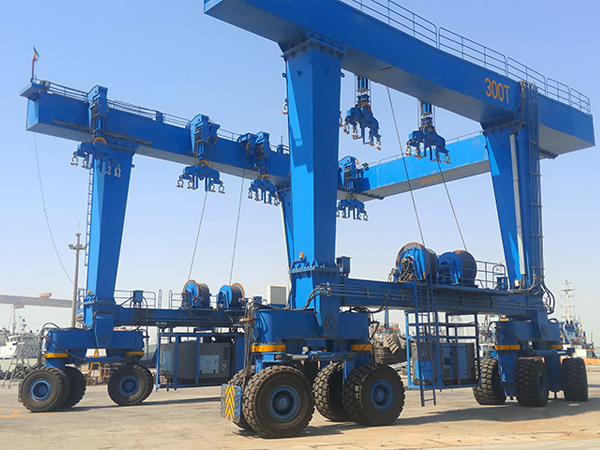 300 Ton Boat Travel Lift