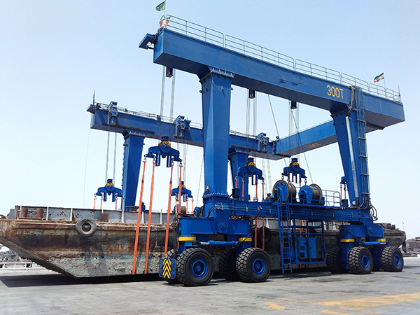 300 Ton Travel Lift For Sale